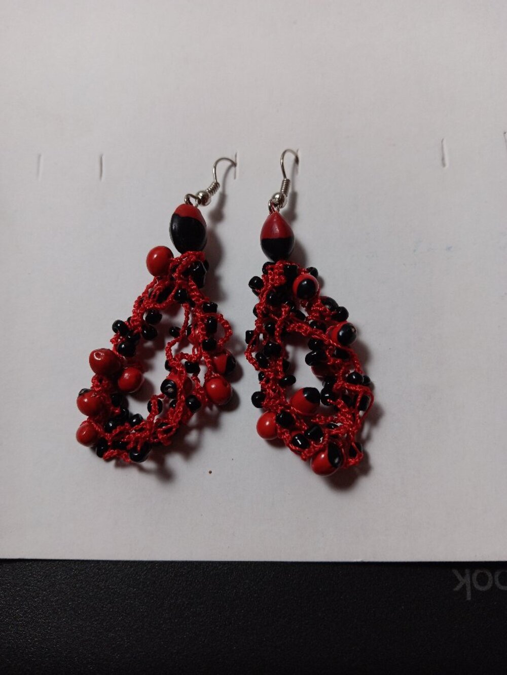 Handmade  black huayruro seeds earring red black Amazon Peru boho dangle good lu